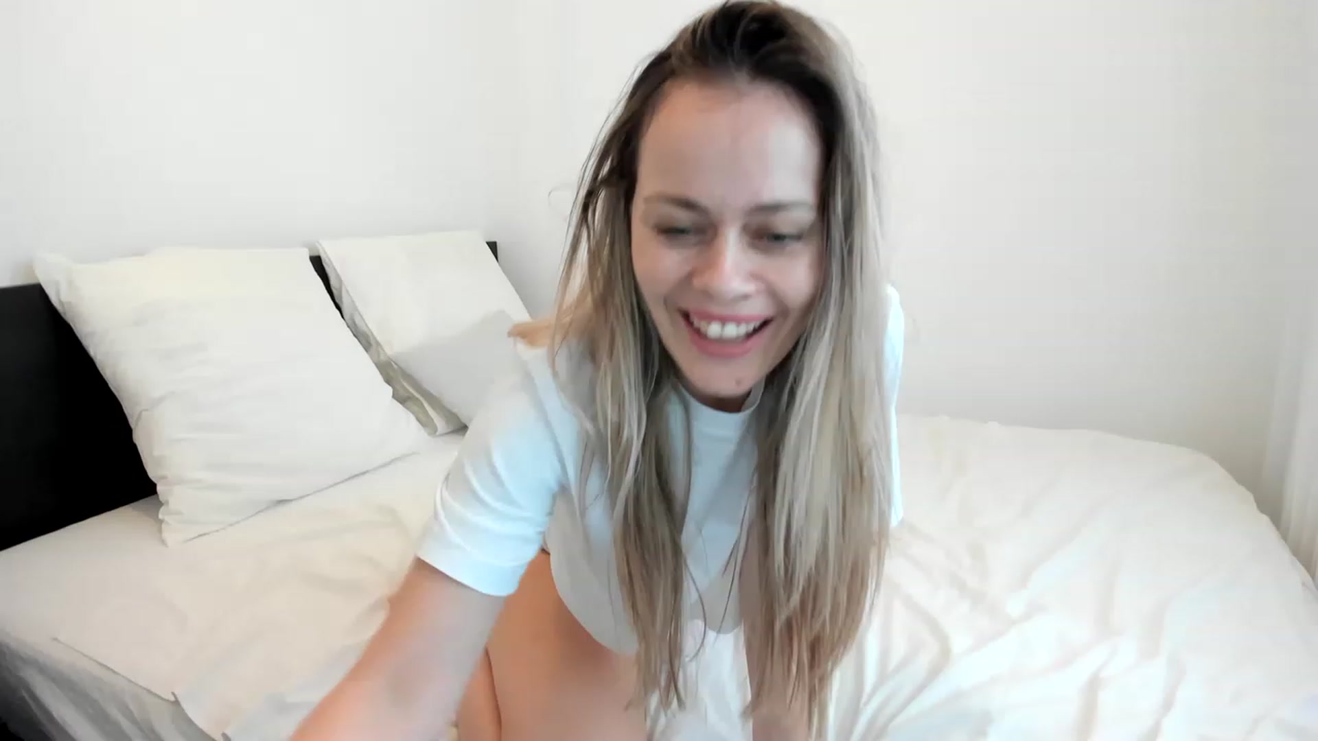 Gallery image thumbnail from DebraPaige's myfreecams stream on, 04/07/2023, 04:58 image 20 of 20