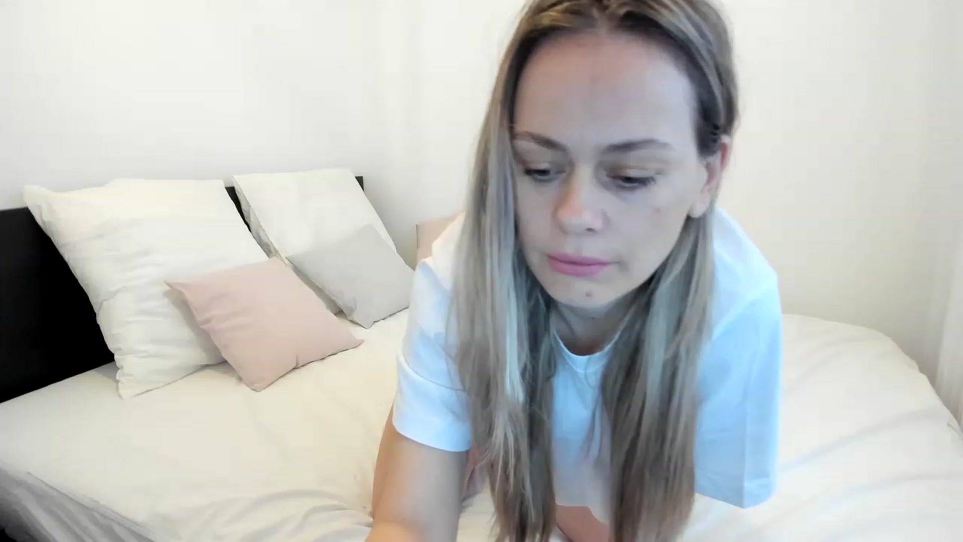 Gallery image thumbnail from DebraPaige's myfreecams stream on, 04/07/2023, 04:58 image 2 of 20
