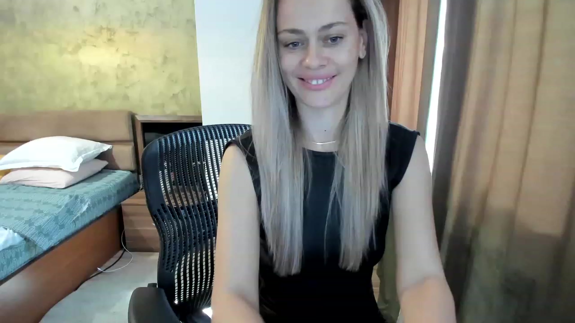 Gallery image thumbnail from DebraPaige's myfreecams stream on, 04/18/2023, 09:50 image 3 of 20