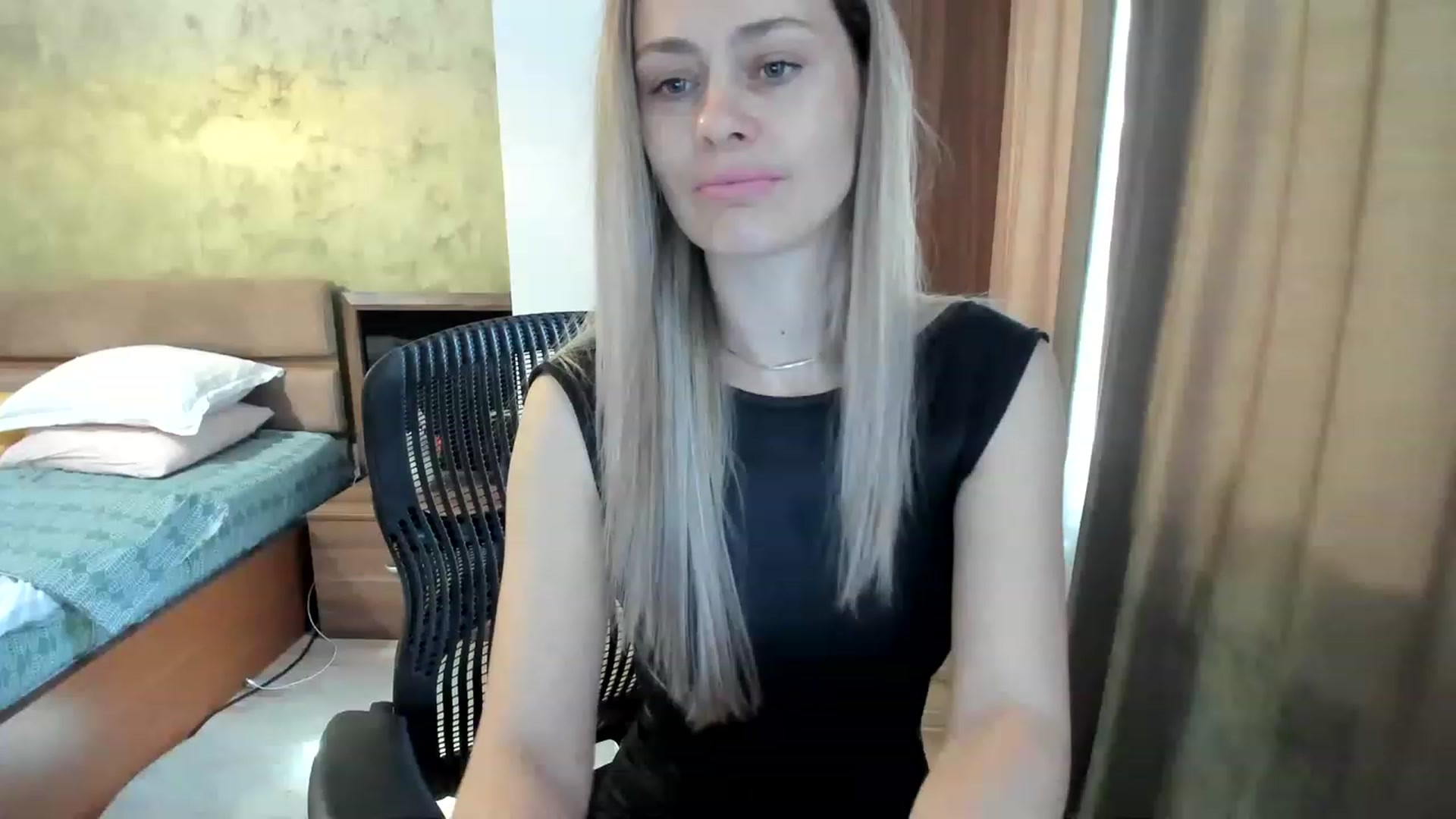Gallery image thumbnail from DebraPaige's myfreecams stream on, 04/18/2023, 09:50 image 2 of 20