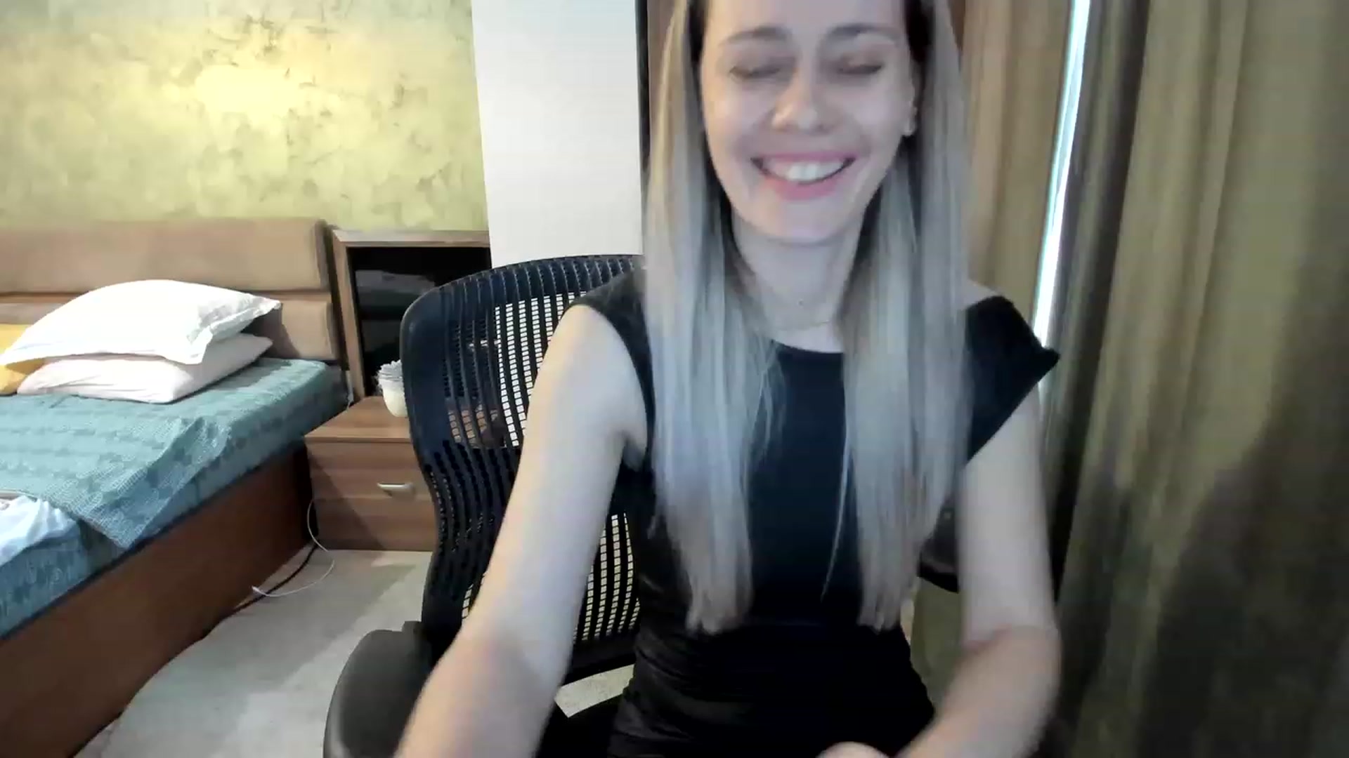 Gallery image thumbnail from DebraPaige's myfreecams stream on, 04/18/2023, 09:50 image 20 of 20