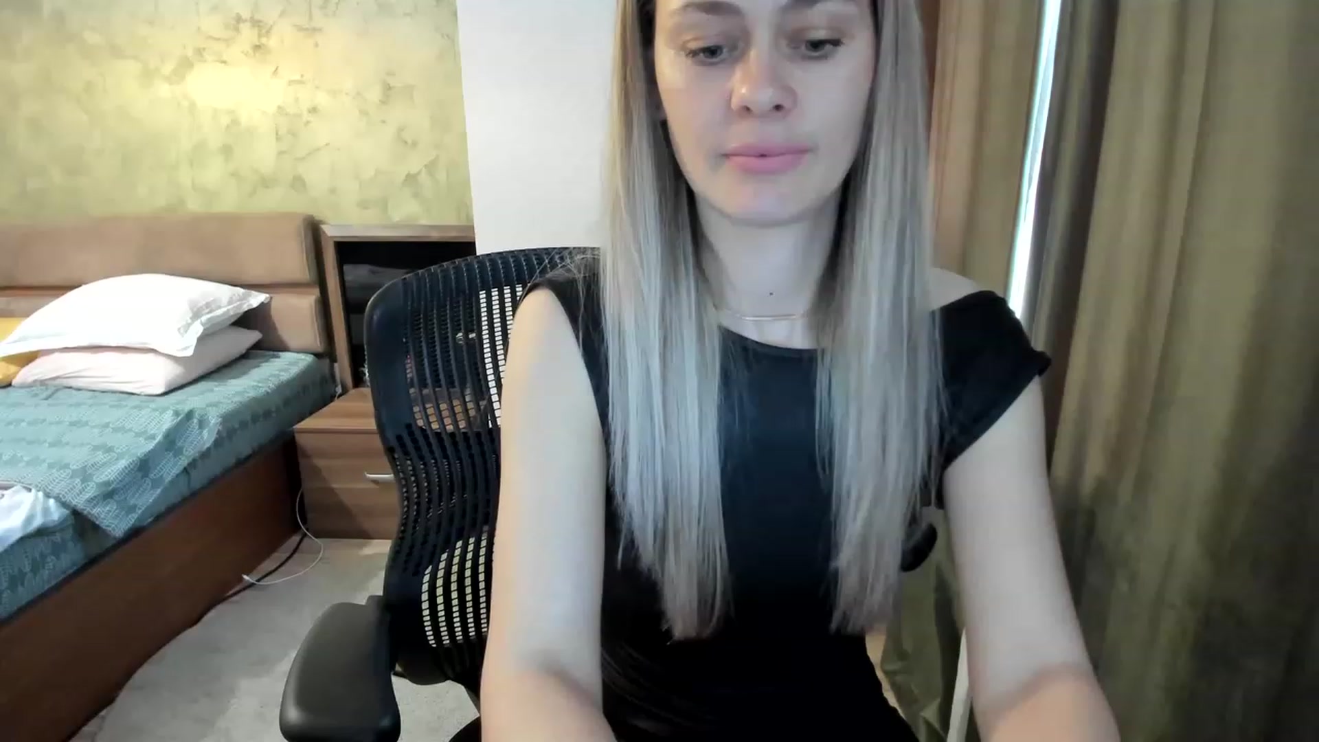 Gallery image thumbnail from DebraPaige's myfreecams stream on, 04/18/2023, 09:50 image 19 of 20