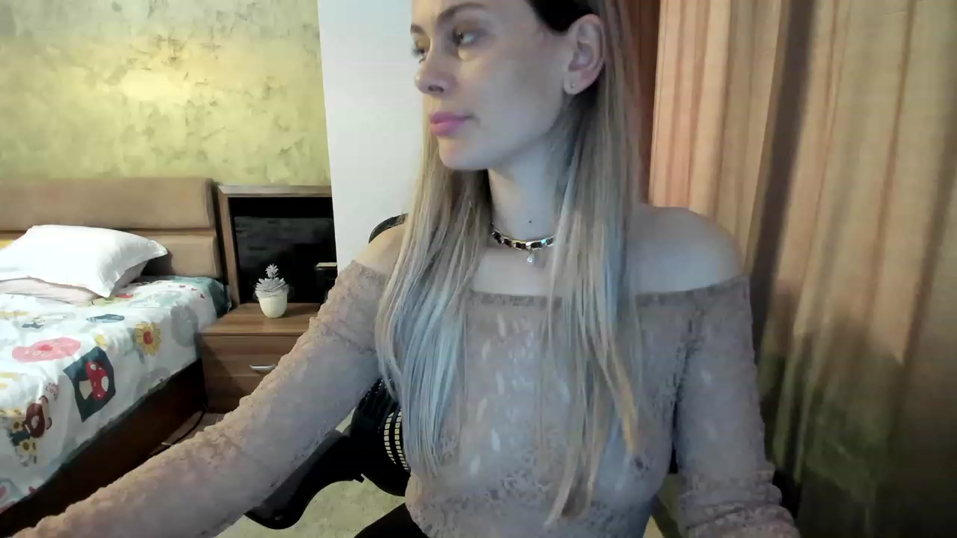 Gallery image thumbnail from DebraPaige's myfreecams stream on, 04/19/2023, 09:06 image 9 of 20