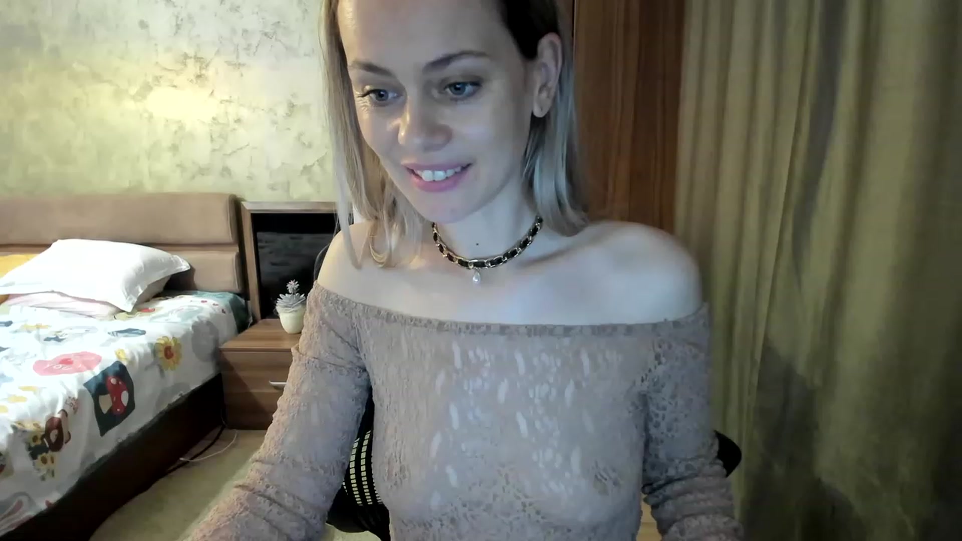 Gallery image thumbnail from DebraPaige's myfreecams stream on, 04/19/2023, 10:04 image 4 of 20