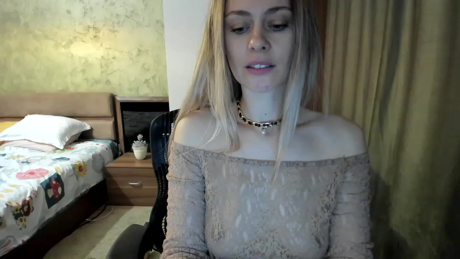 Gallery image thumbnail from DebraPaige's myfreecams stream on, 04/19/2023, 10:04 image 3 of 20