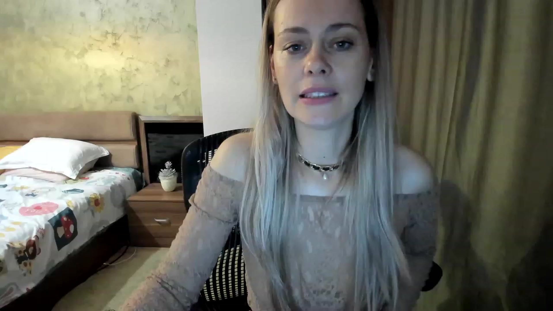 Gallery image thumbnail from DebraPaige's myfreecams stream on, 04/19/2023, 10:04 image 11 of 20