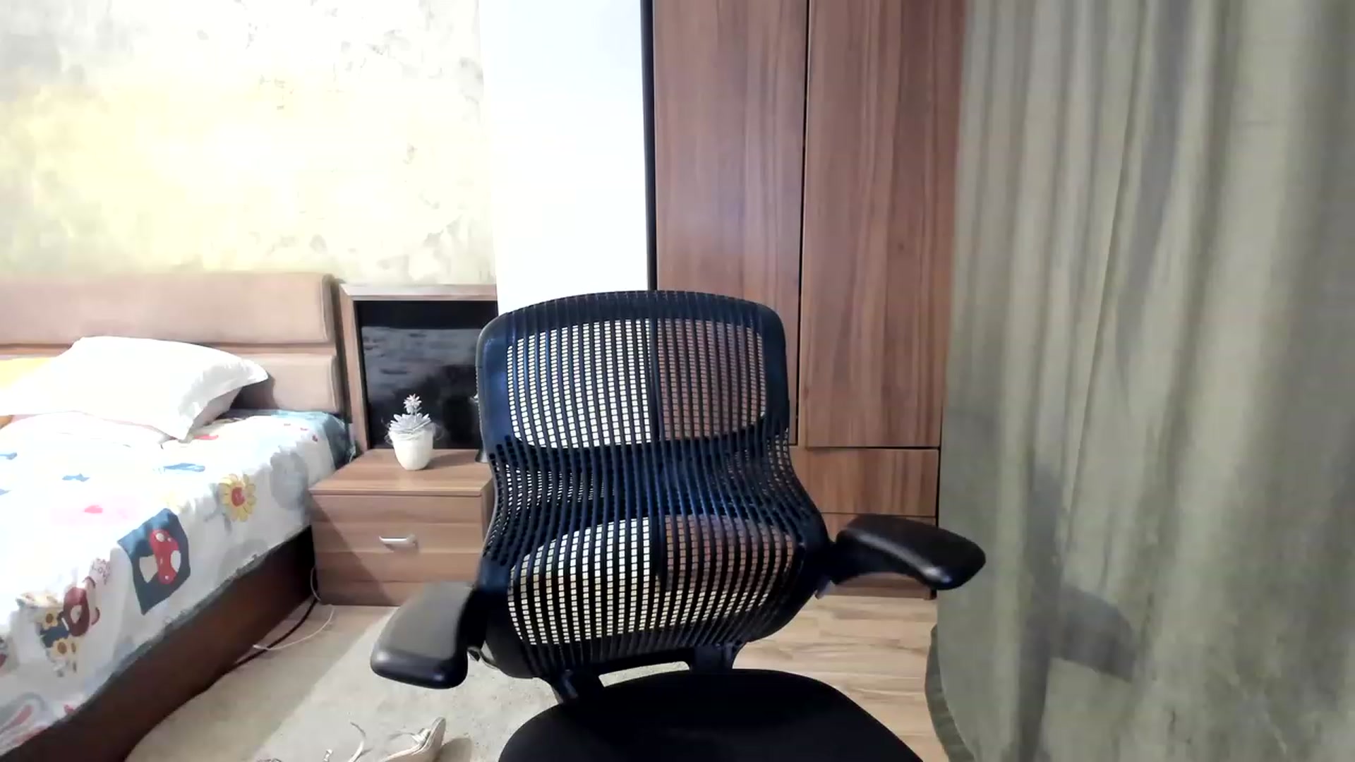 Gallery image thumbnail from DebraPaige's myfreecams stream on, 04/19/2023, 10:04 image 6 of 20