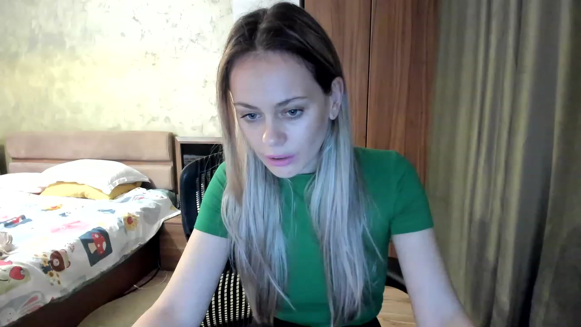 Gallery image thumbnail from DebraPaige's myfreecams stream on, 04/19/2023, 14:35 image 12 of 20