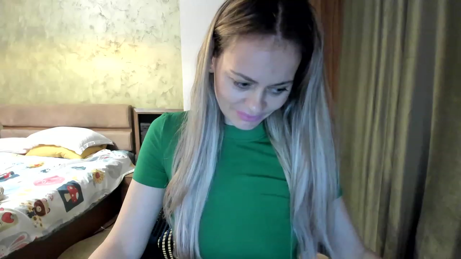 Gallery image thumbnail from DebraPaige's myfreecams stream on, 04/19/2023, 14:35 image 13 of 20