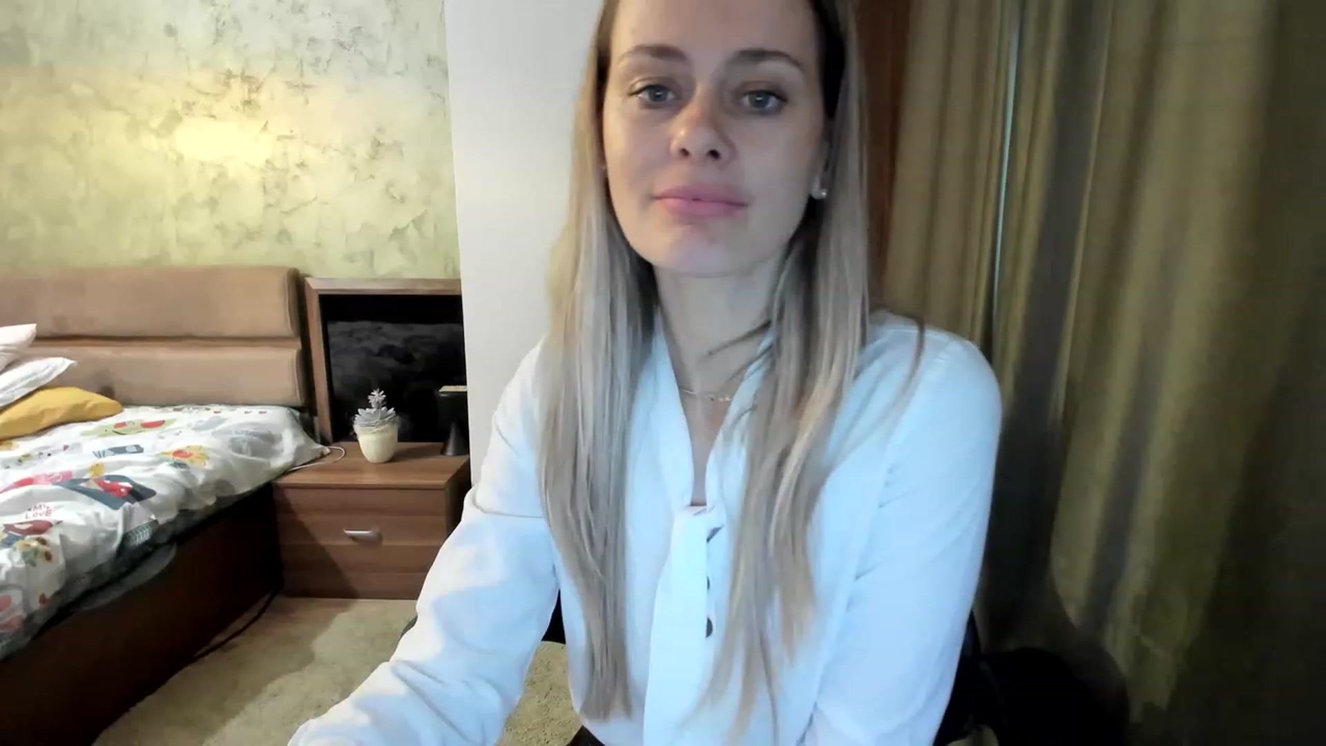 Gallery image thumbnail from DebraPaige's myfreecams stream on, 04/20/2023, 11:21 image 3 of 20