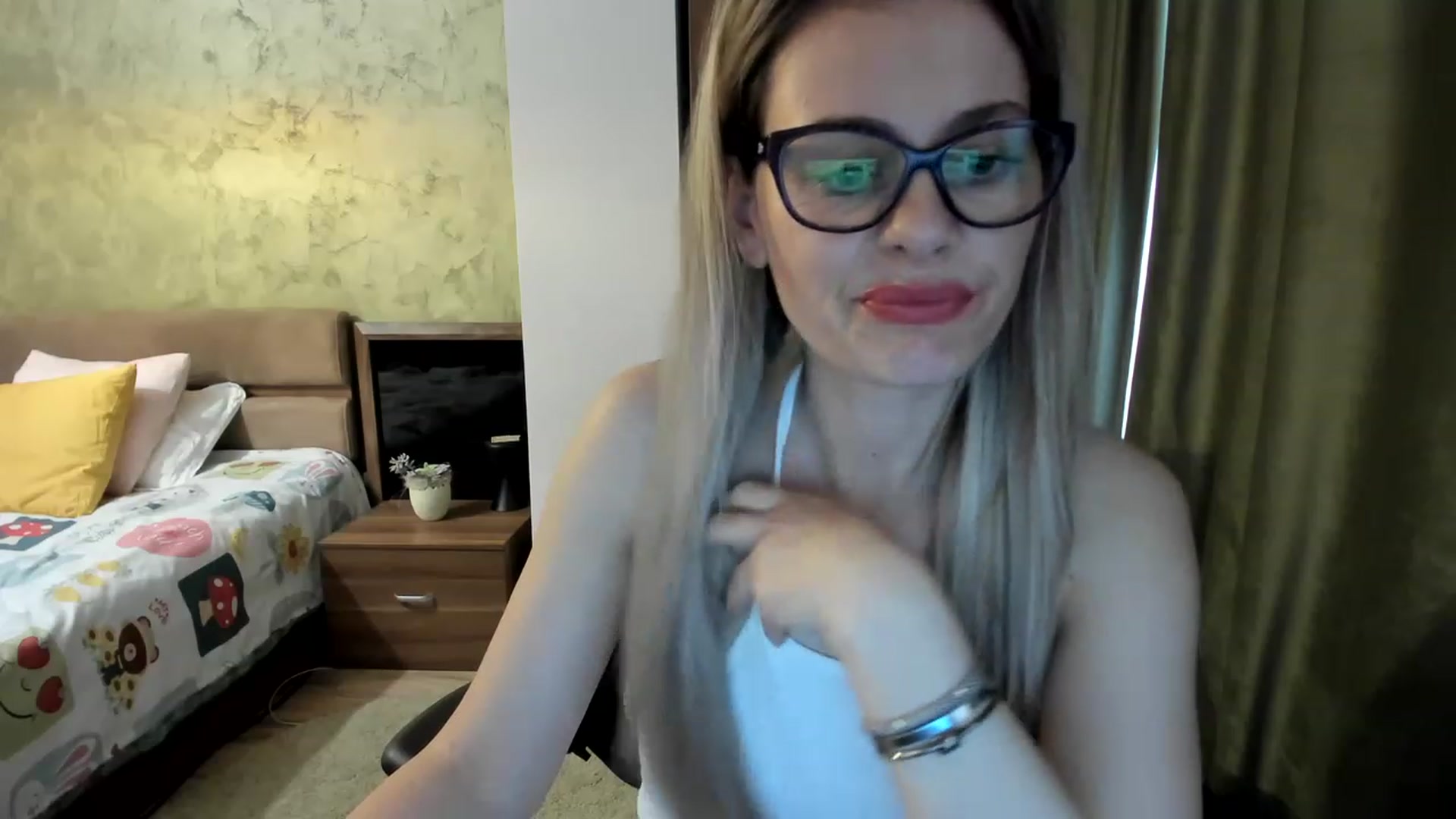 Gallery image thumbnail from DebraPaige's myfreecams stream on, 04/25/2023, 09:35 image 20 of 20