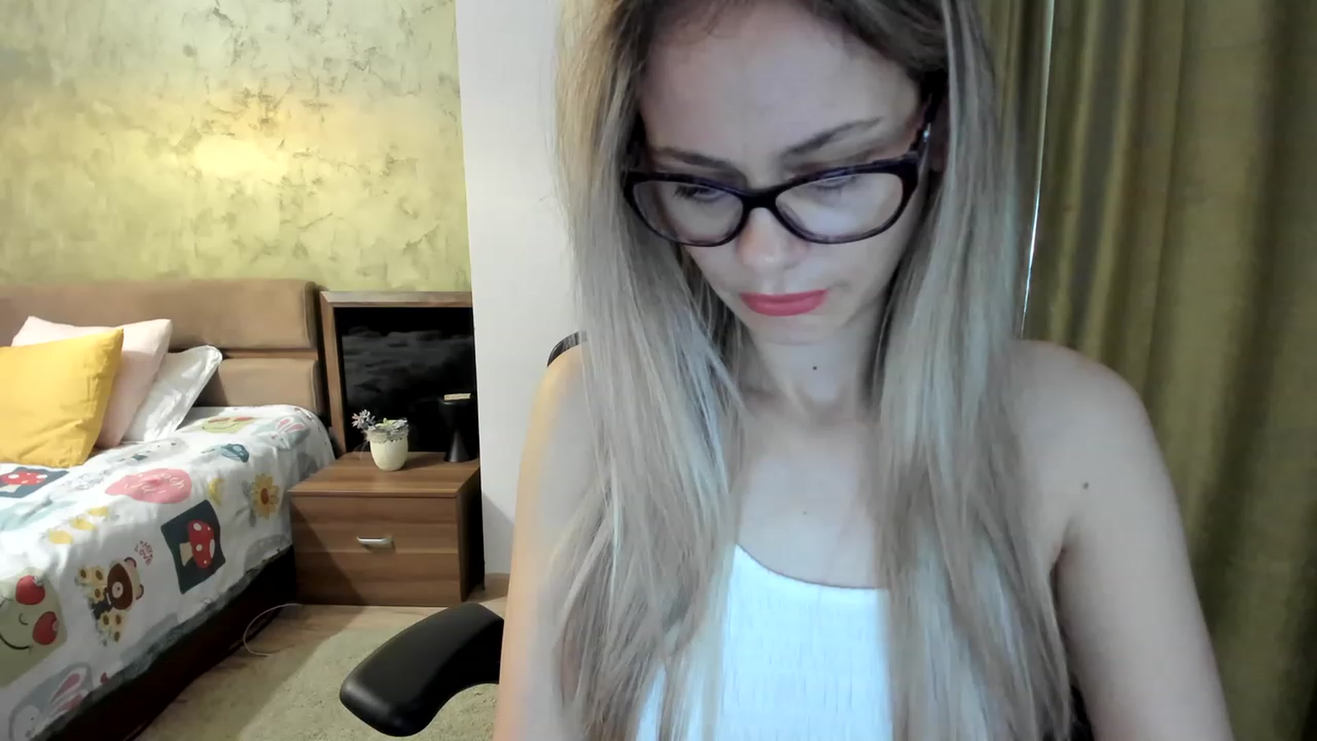 Gallery image thumbnail from DebraPaige's myfreecams stream on, 04/25/2023, 10:06 image 2 of 20