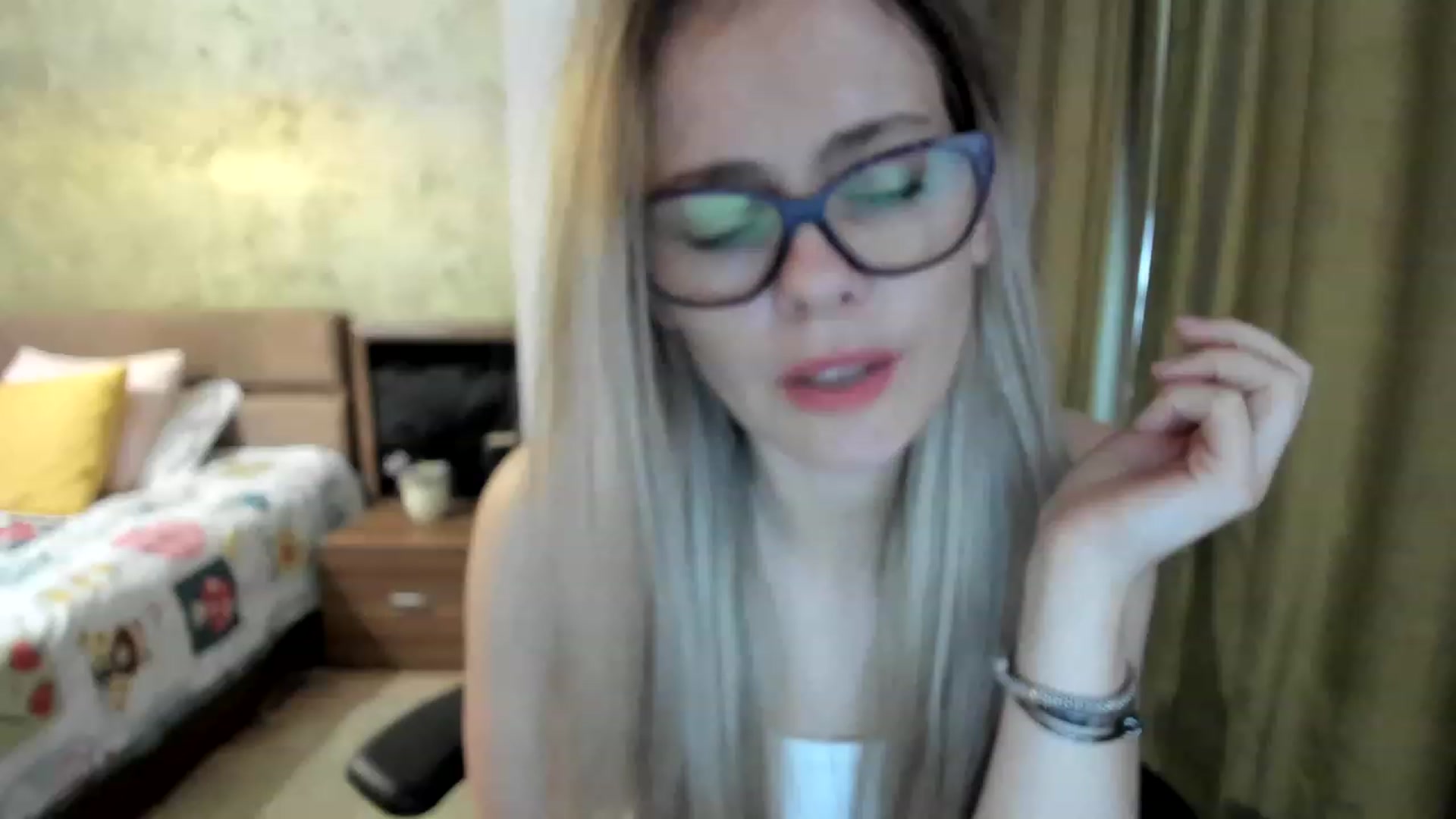 Gallery image thumbnail from DebraPaige's myfreecams stream on, 04/25/2023, 10:06 image 16 of 20