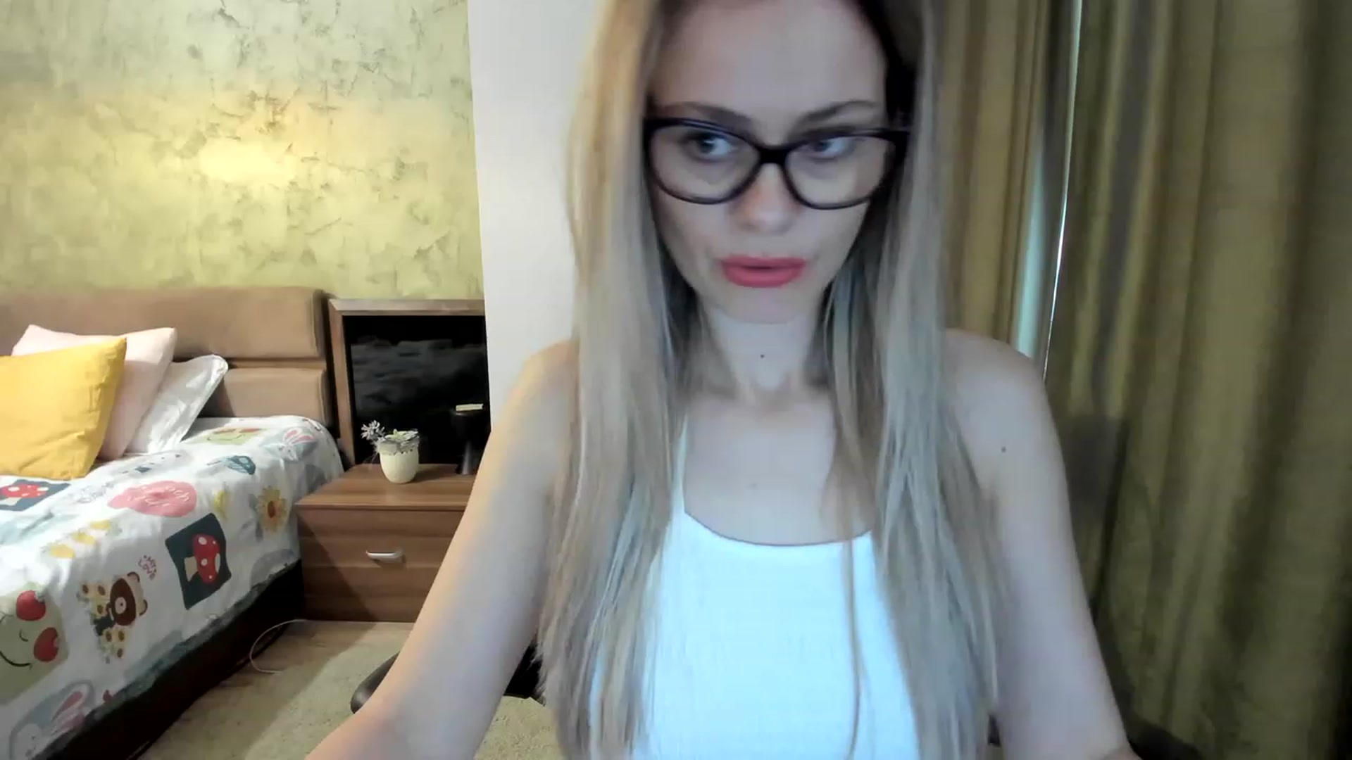 Gallery image thumbnail from DebraPaige's myfreecams stream on, 04/25/2023, 10:06 image 4 of 20