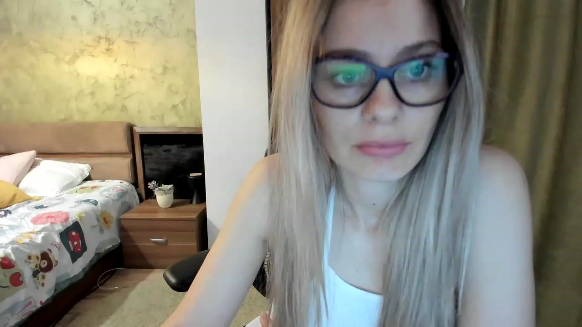Gallery image thumbnail from DebraPaige's myfreecams stream on, 04/25/2023, 11:30 image 13 of 20