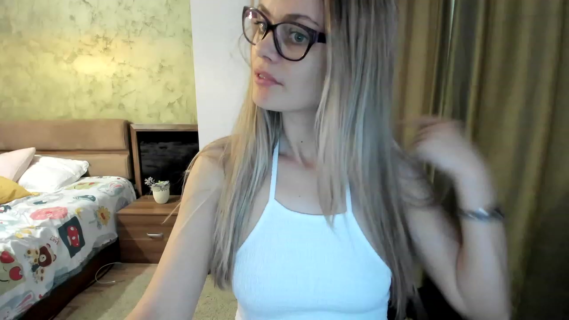 Gallery image thumbnail from DebraPaige's myfreecams stream on, 04/25/2023, 11:30 image 15 of 20