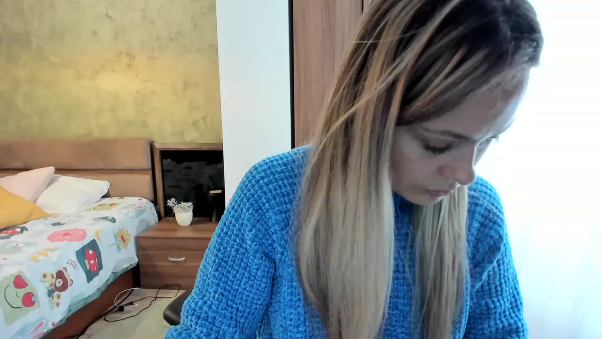Gallery image thumbnail from DebraPaige's myfreecams stream on, 04/25/2023, 12:13 image 14 of 20