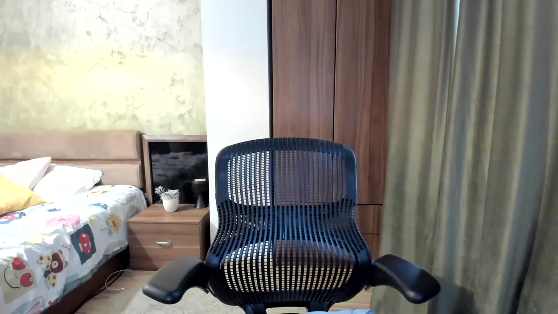 Gallery image thumbnail from DebraPaige's myfreecams stream on, 04/25/2023, 12:13 image 11 of 20