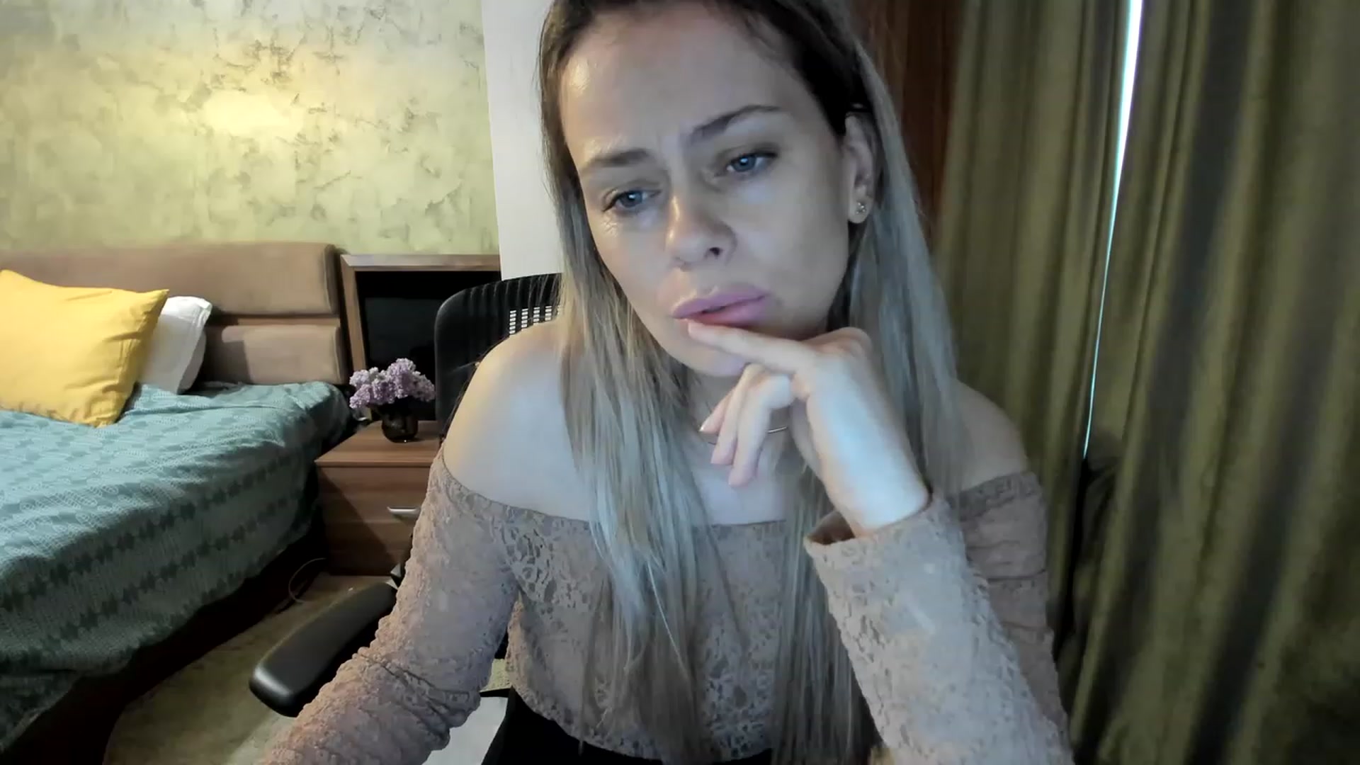 Gallery image thumbnail from DebraPaige's myfreecams stream on, 04/27/2023, 07:23 image 19 of 20