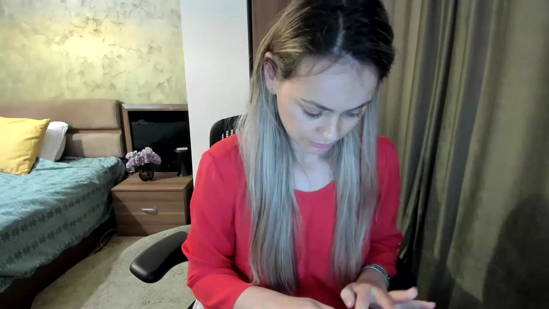 Gallery image thumbnail from DebraPaige's myfreecams stream on, 04/27/2023, 12:38 image 13 of 20