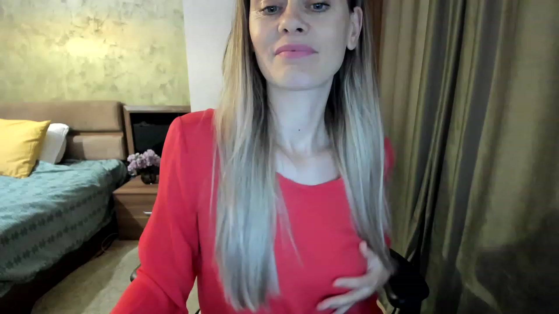 Gallery image thumbnail from DebraPaige's myfreecams stream on, 04/27/2023, 12:38 image 14 of 20