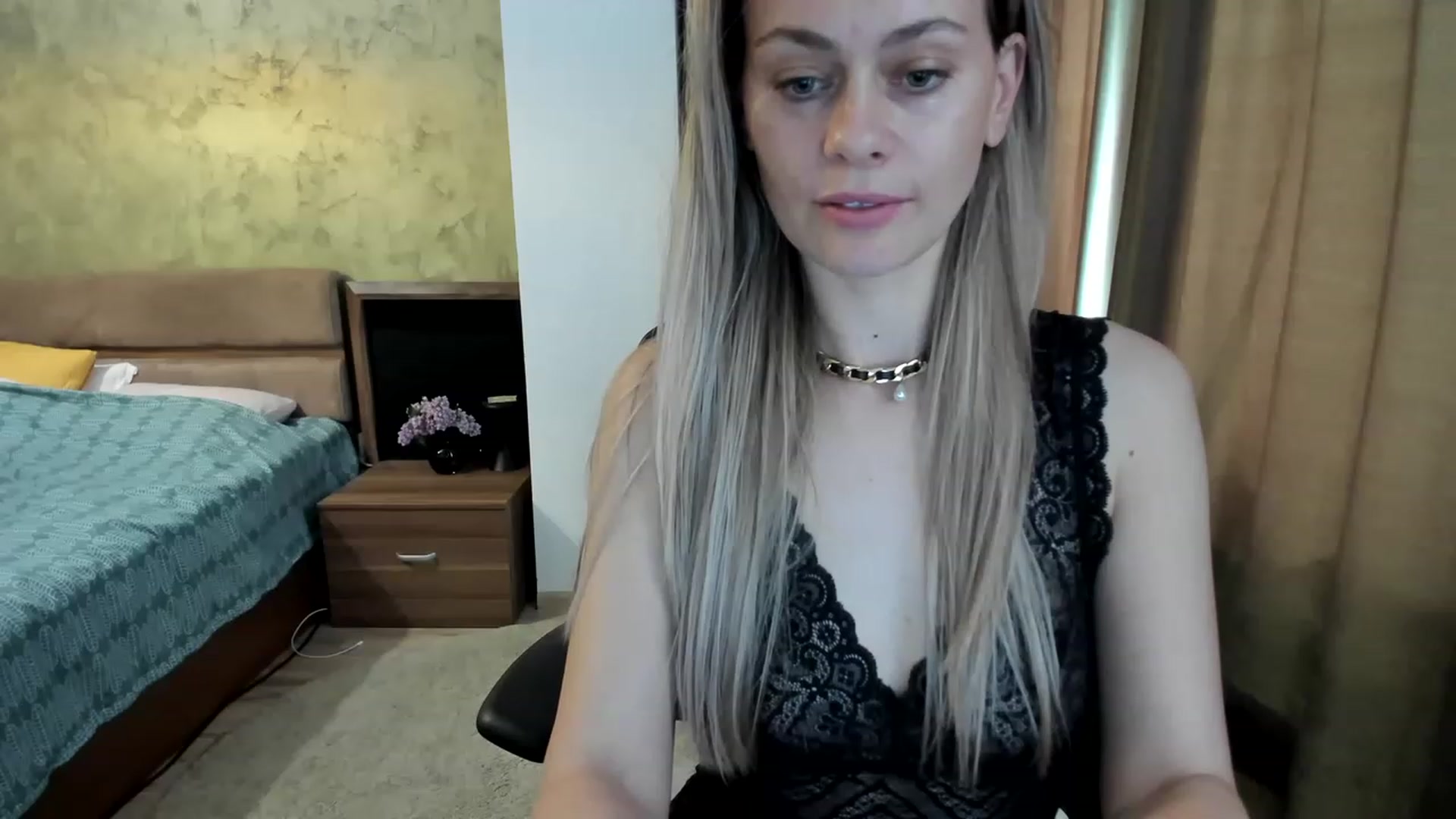 Gallery image thumbnail from DebraPaige's myfreecams stream on, 04/28/2023, 08:59 image 8 of 20