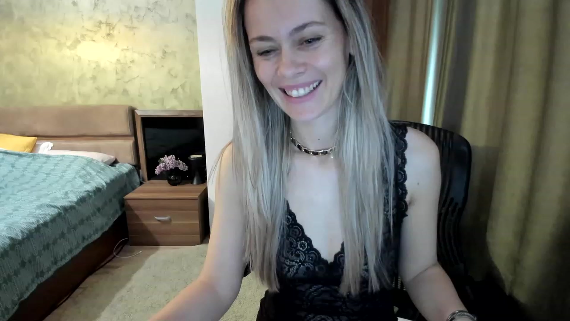 Gallery image thumbnail from DebraPaige's myfreecams stream on, 04/28/2023, 08:59 image 16 of 20