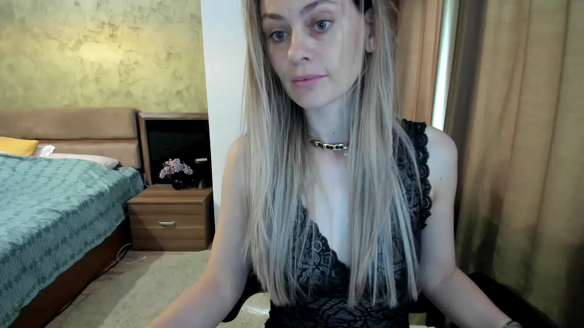 Gallery image thumbnail from DebraPaige's myfreecams stream on, 04/28/2023, 08:59 image 9 of 20