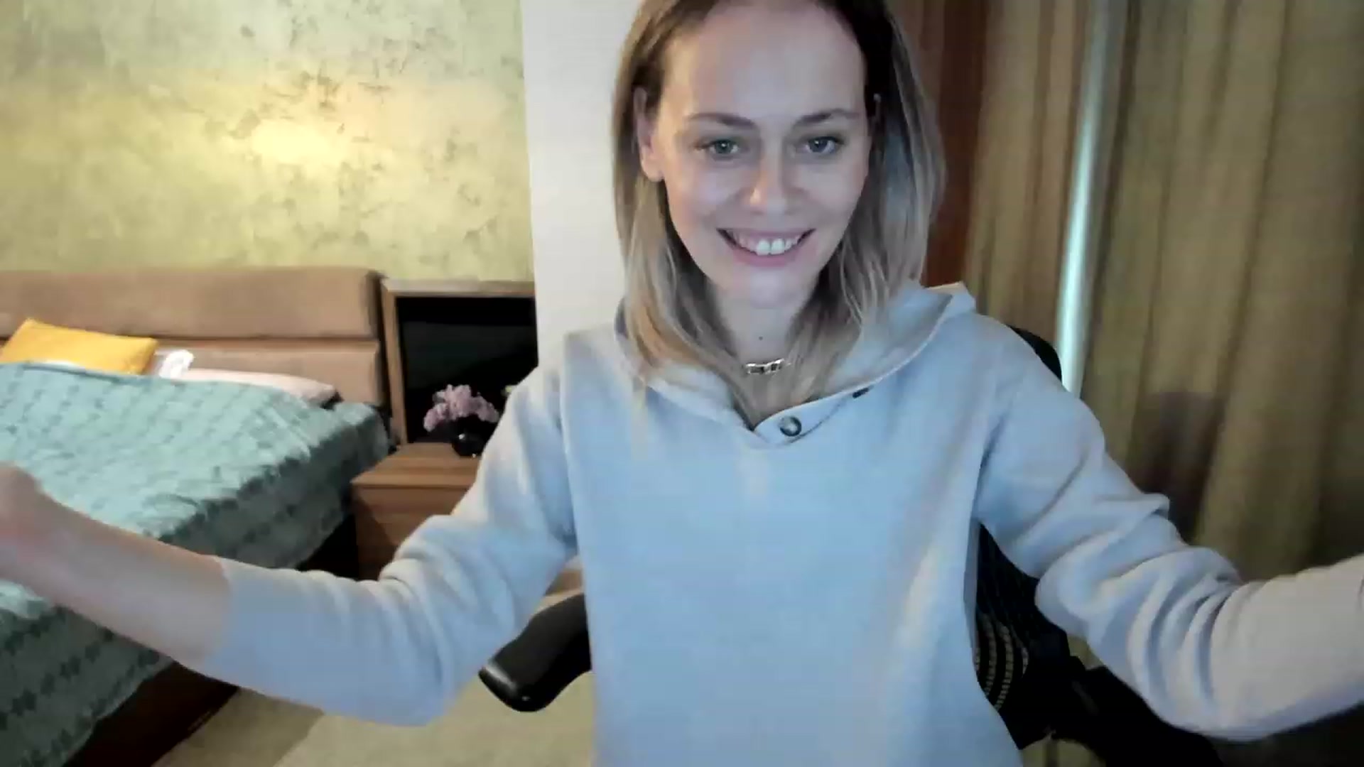 Gallery image thumbnail from DebraPaige's myfreecams stream on, 04/28/2023, 09:51 image 15 of 20