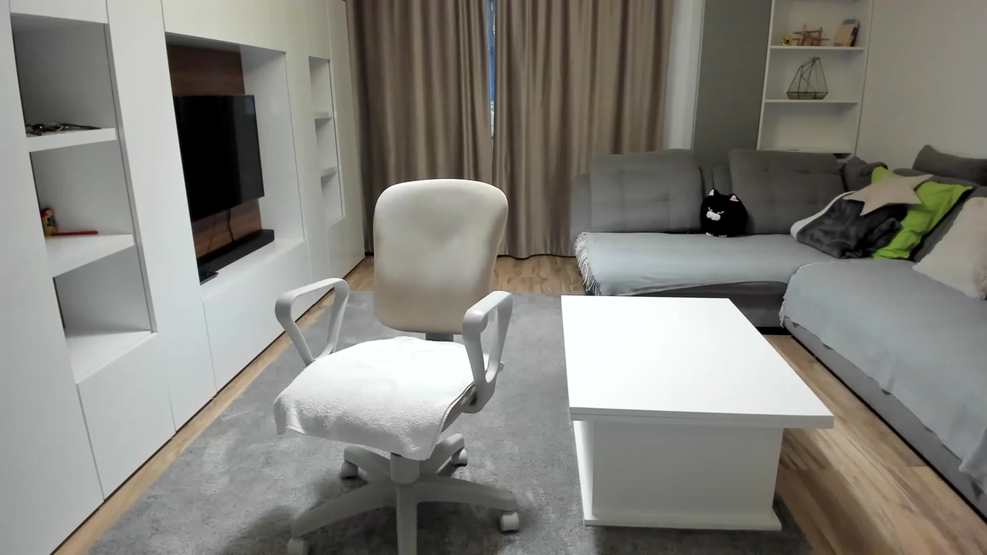 Gallery image thumbnail from DebraPaige's myfreecams stream on, 05/04/2023, 13:11 image 20 of 20