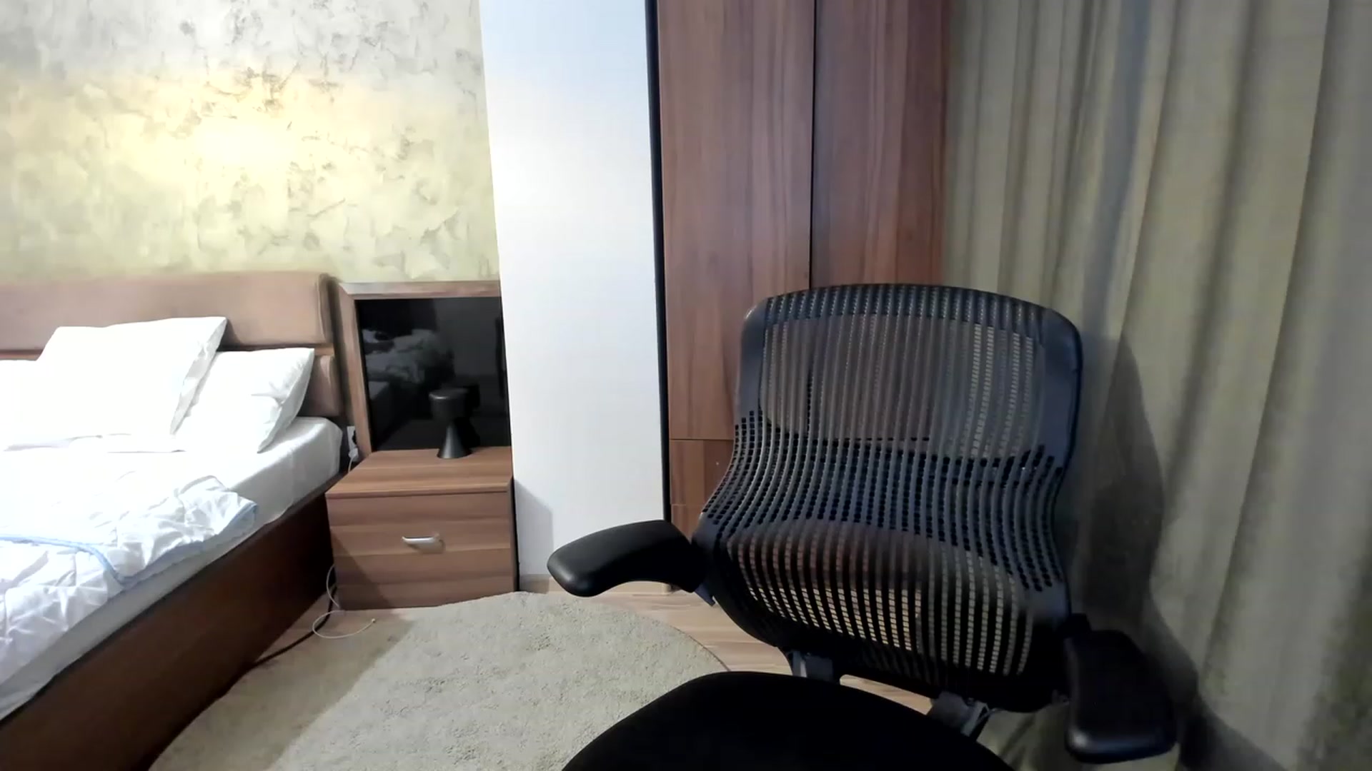 Gallery image thumbnail from DebraPaige's myfreecams stream on, 05/08/2023, 06:38 image 19 of 20