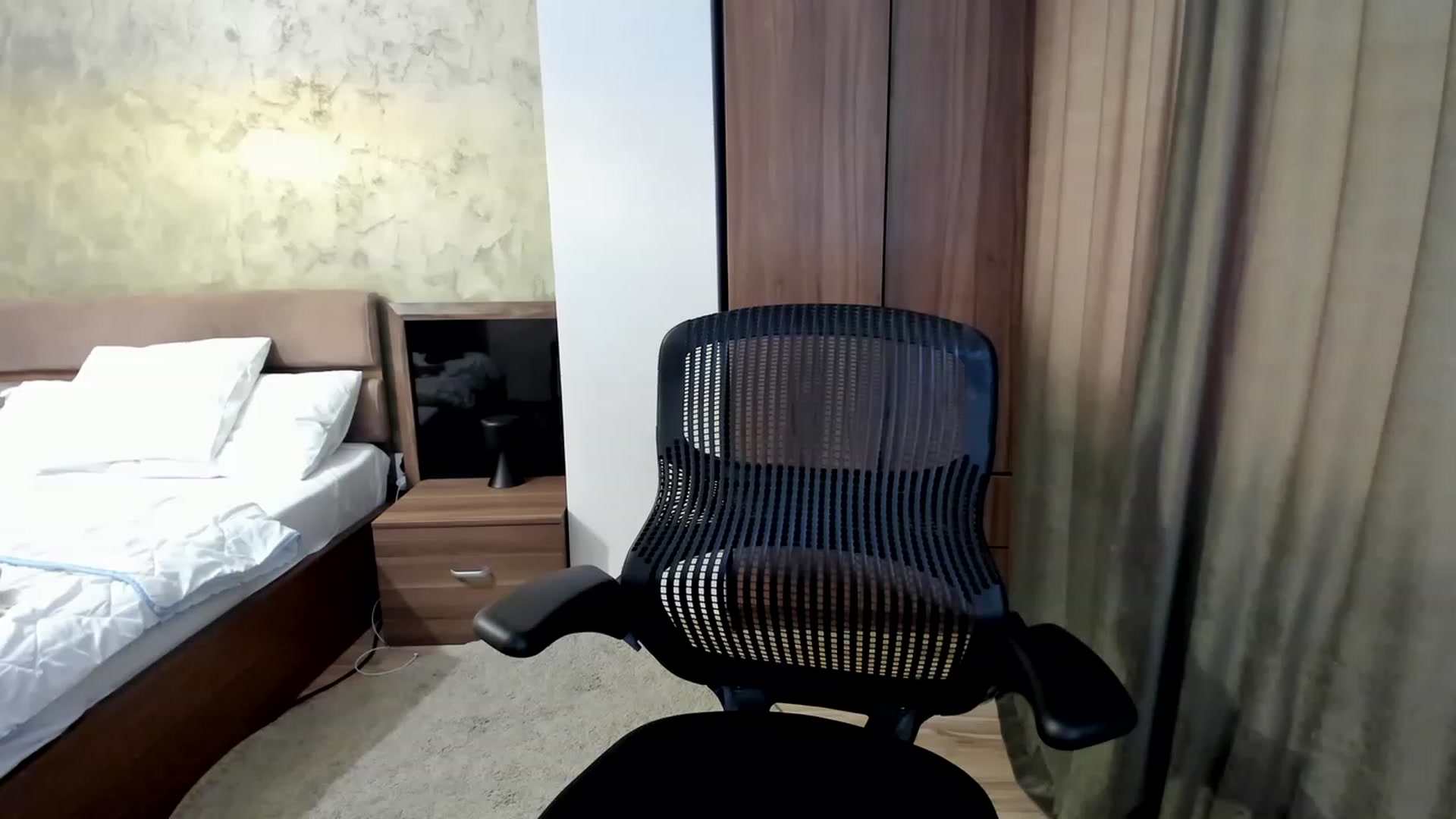 Gallery image thumbnail from DebraPaige's myfreecams stream on, 05/08/2023, 07:28 image 8 of 20