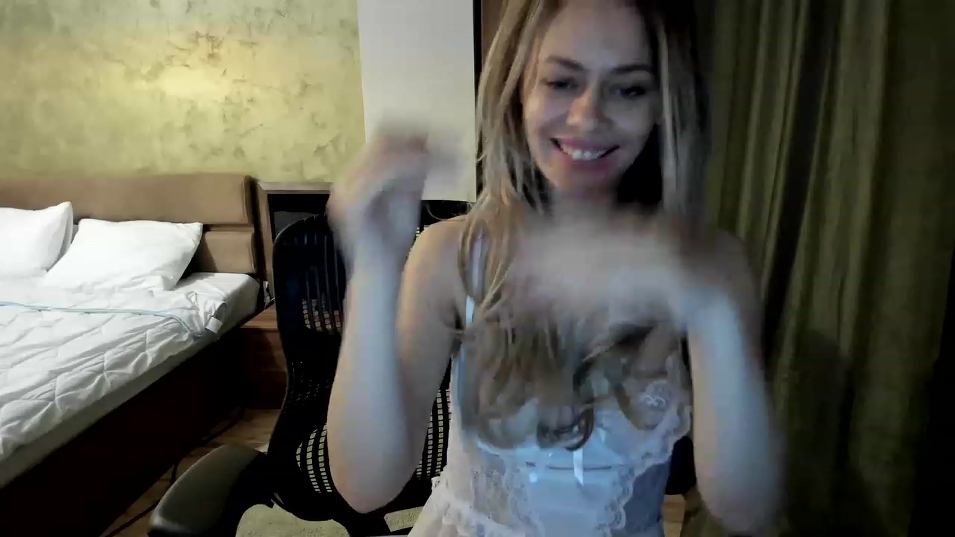 Gallery image thumbnail from DebraPaige's myfreecams stream on, 05/09/2023, 10:22 image 14 of 20