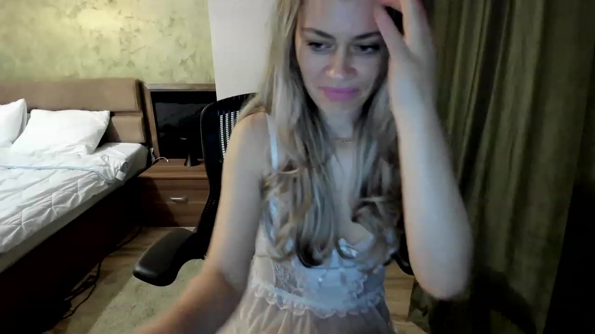Gallery image thumbnail from DebraPaige's myfreecams stream on, 05/09/2023, 10:22 image 2 of 20