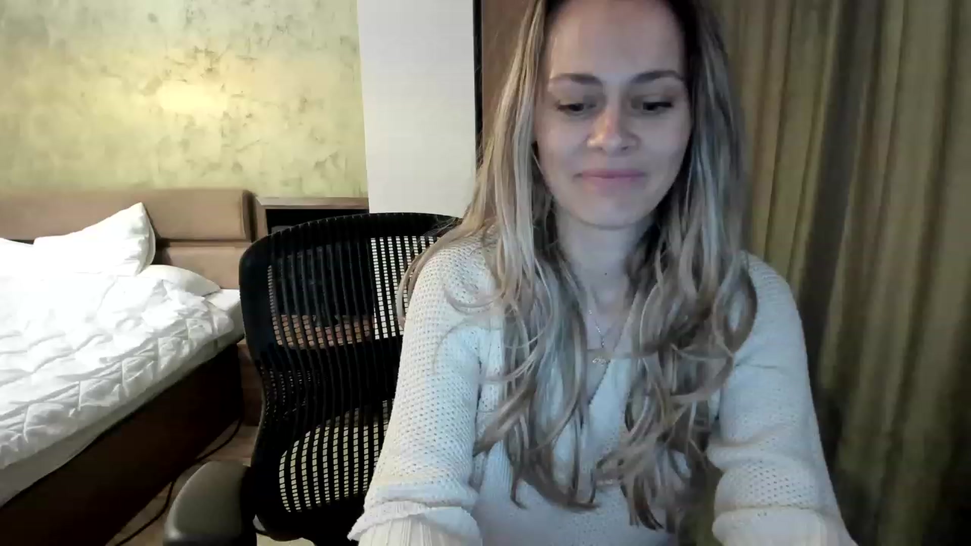 Gallery image thumbnail from DebraPaige's myfreecams stream on, 05/10/2023, 10:43 image 1 of 20