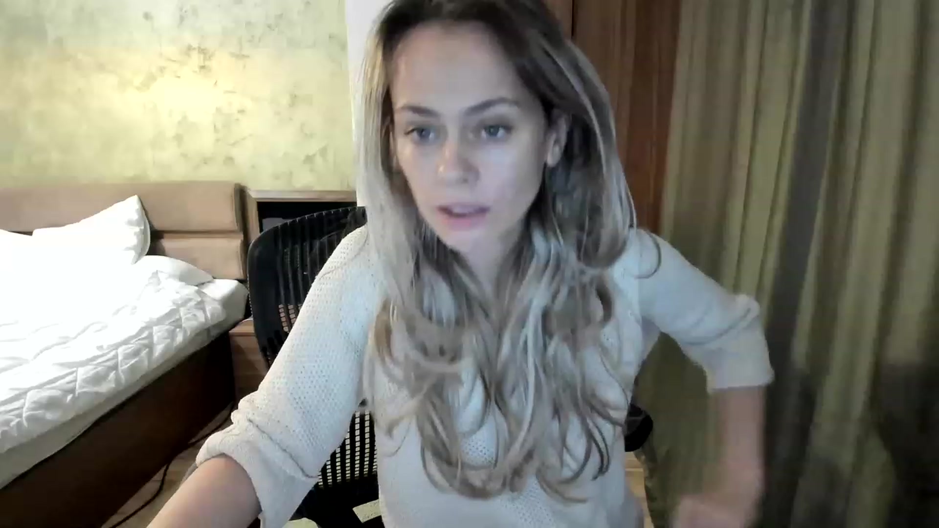 Gallery image thumbnail from DebraPaige's myfreecams stream on, 05/10/2023, 10:43 image 13 of 20