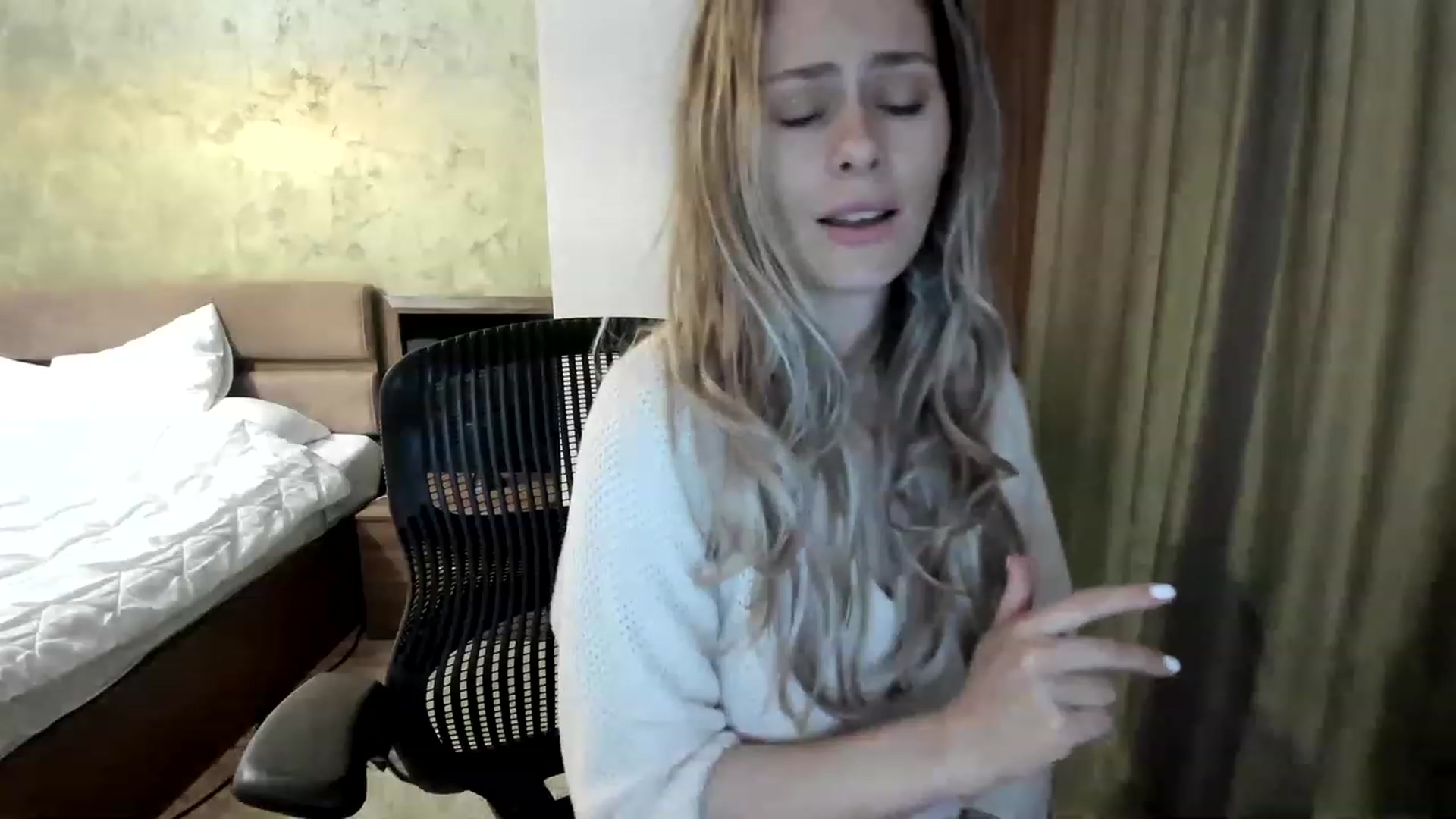 Gallery image thumbnail from DebraPaige's myfreecams stream on, 05/10/2023, 10:43 image 8 of 20