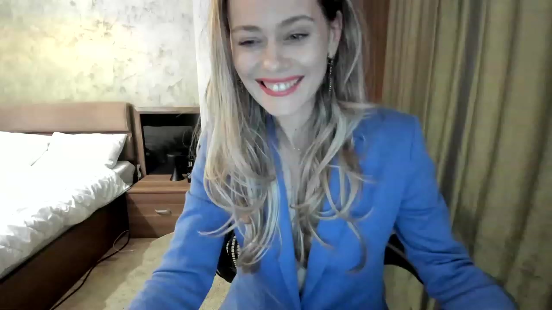 Gallery image thumbnail from DebraPaige's myfreecams stream on, 05/11/2023, 11:27 image 17 of 20