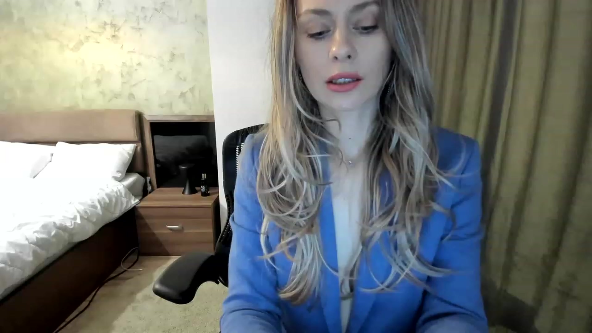 Gallery image thumbnail from DebraPaige's myfreecams stream on, 05/11/2023, 11:27 image 5 of 20