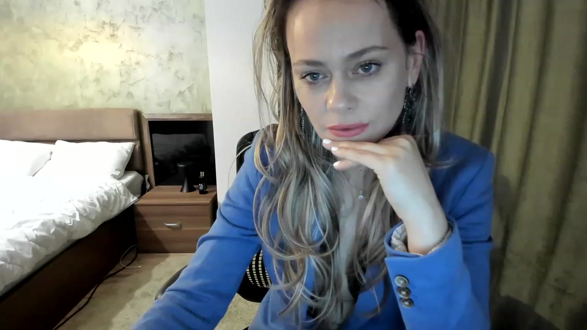 Gallery image thumbnail from DebraPaige's myfreecams stream on, 05/11/2023, 11:27 image 11 of 20