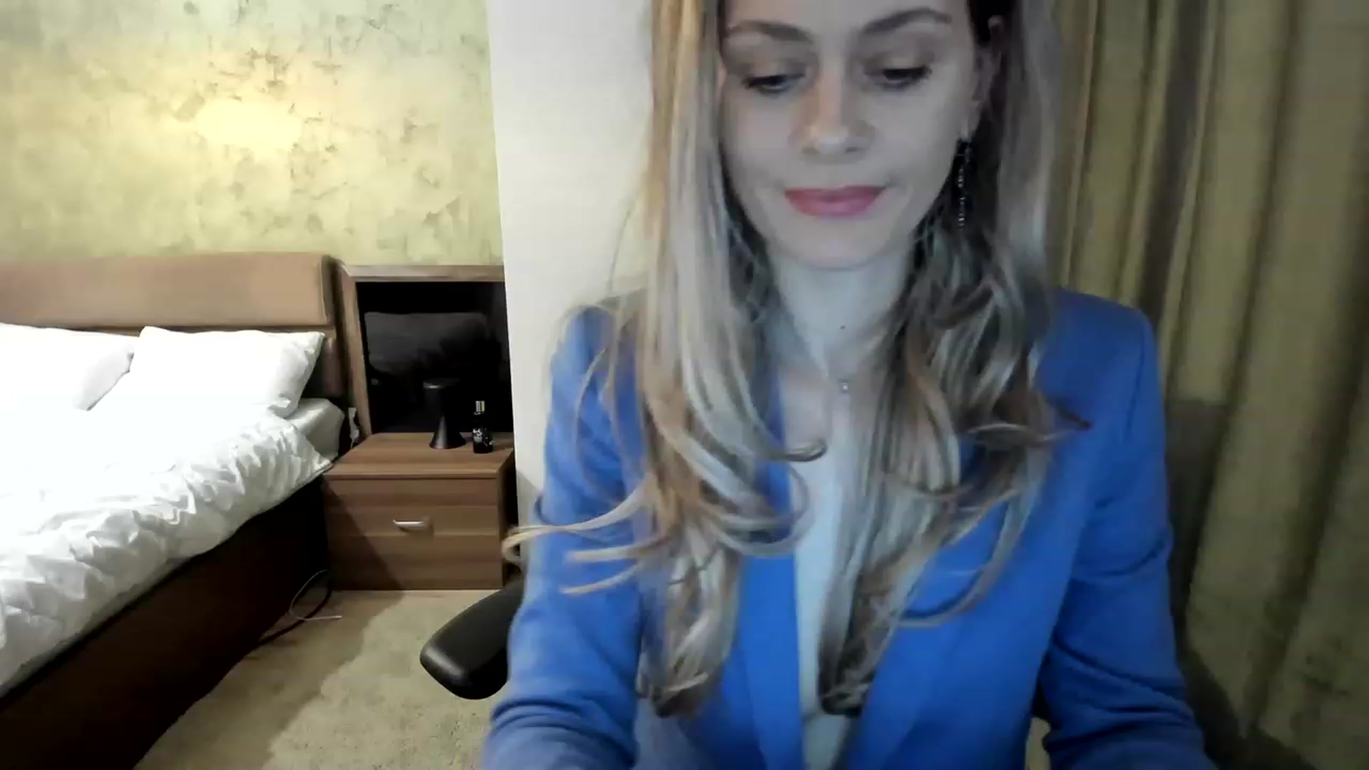 Gallery image thumbnail from DebraPaige's myfreecams stream on, 05/11/2023, 12:30 image 16 of 20
