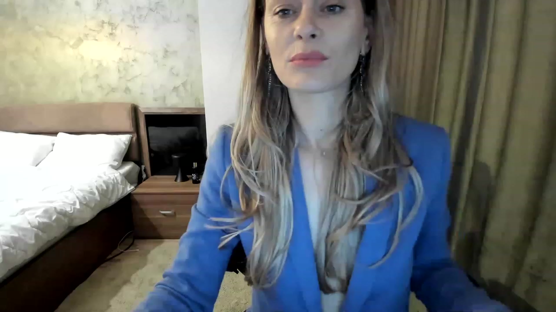 Gallery image thumbnail from DebraPaige's myfreecams stream on, 05/11/2023, 12:30 image 18 of 20