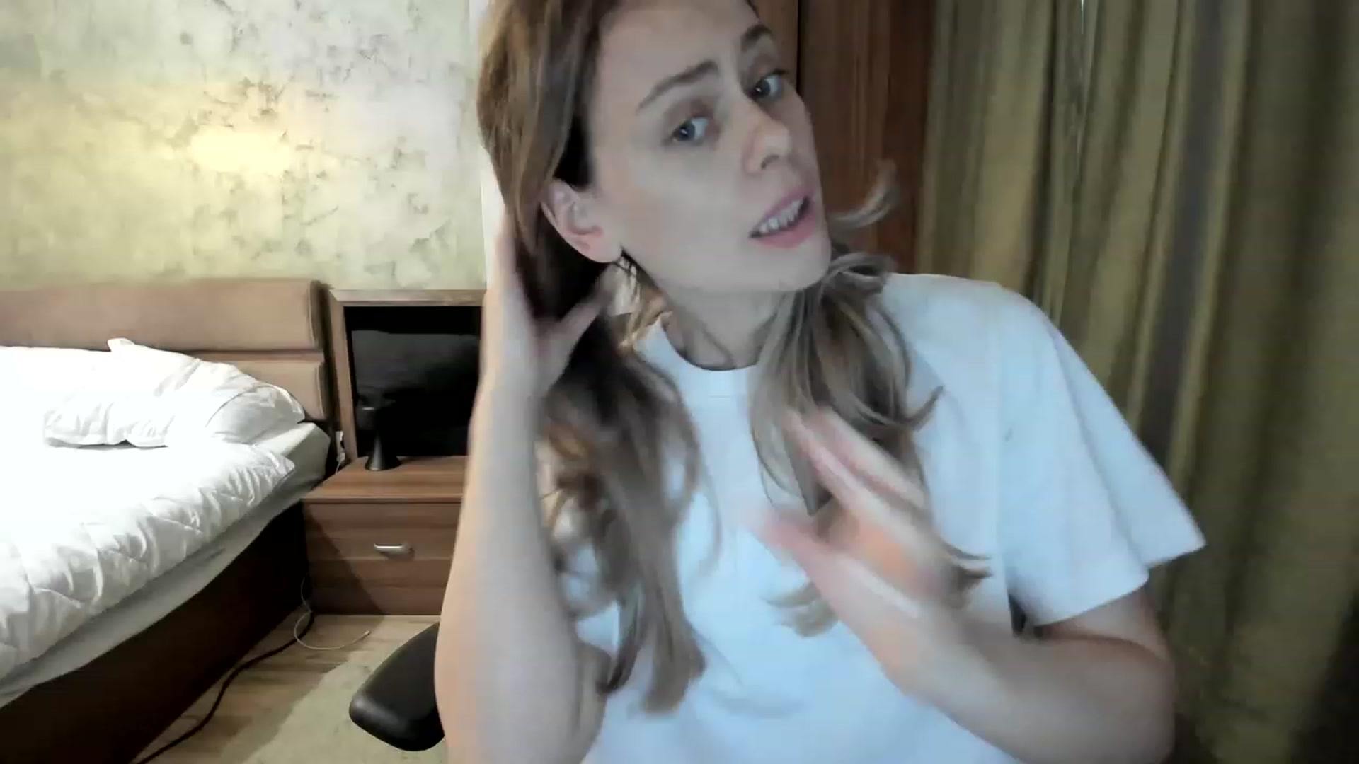 Gallery image thumbnail from DebraPaige's myfreecams stream on, 05/17/2023, 10:44 image 7 of 20