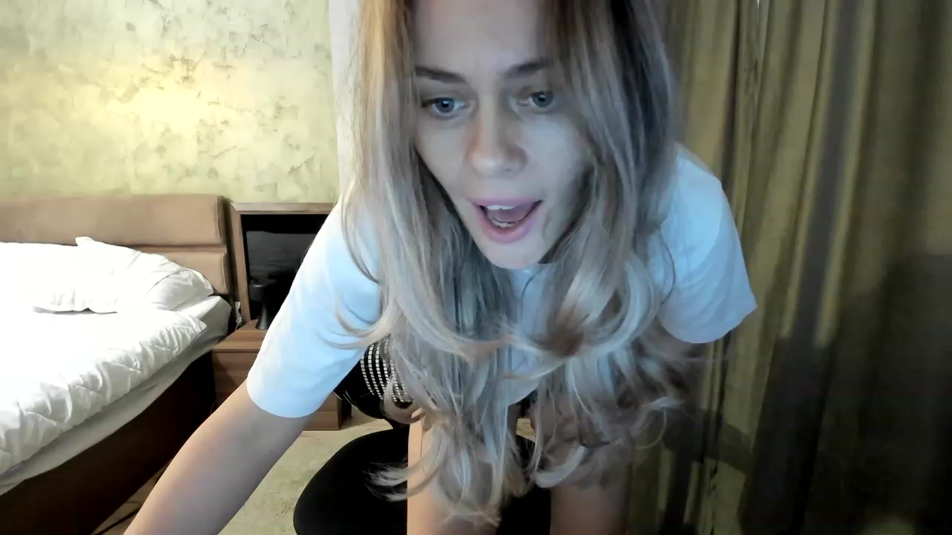 Gallery image thumbnail from DebraPaige's myfreecams stream on, 05/17/2023, 10:44 image 10 of 20