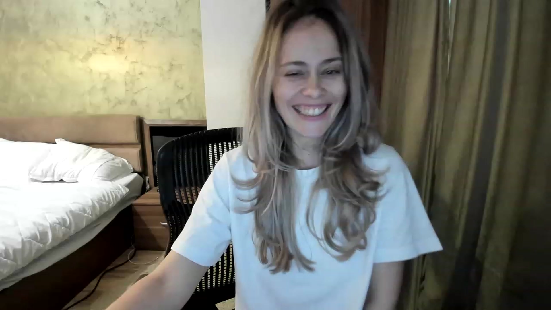 Gallery image thumbnail from DebraPaige's myfreecams stream on, 05/17/2023, 11:04 image 2 of 20