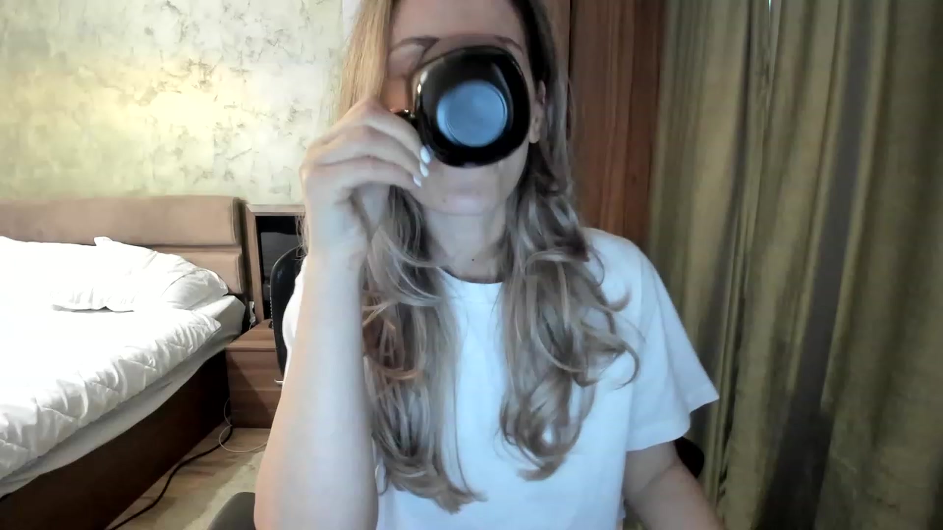 Gallery image thumbnail from DebraPaige's myfreecams stream on, 05/17/2023, 11:04 image 15 of 20