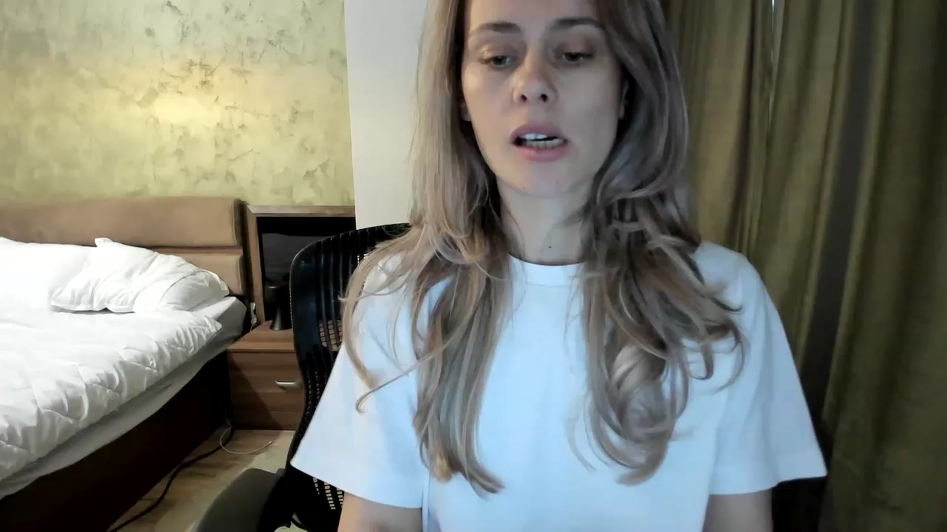 Gallery image thumbnail from DebraPaige's myfreecams stream on, 05/17/2023, 11:04 image 9 of 20