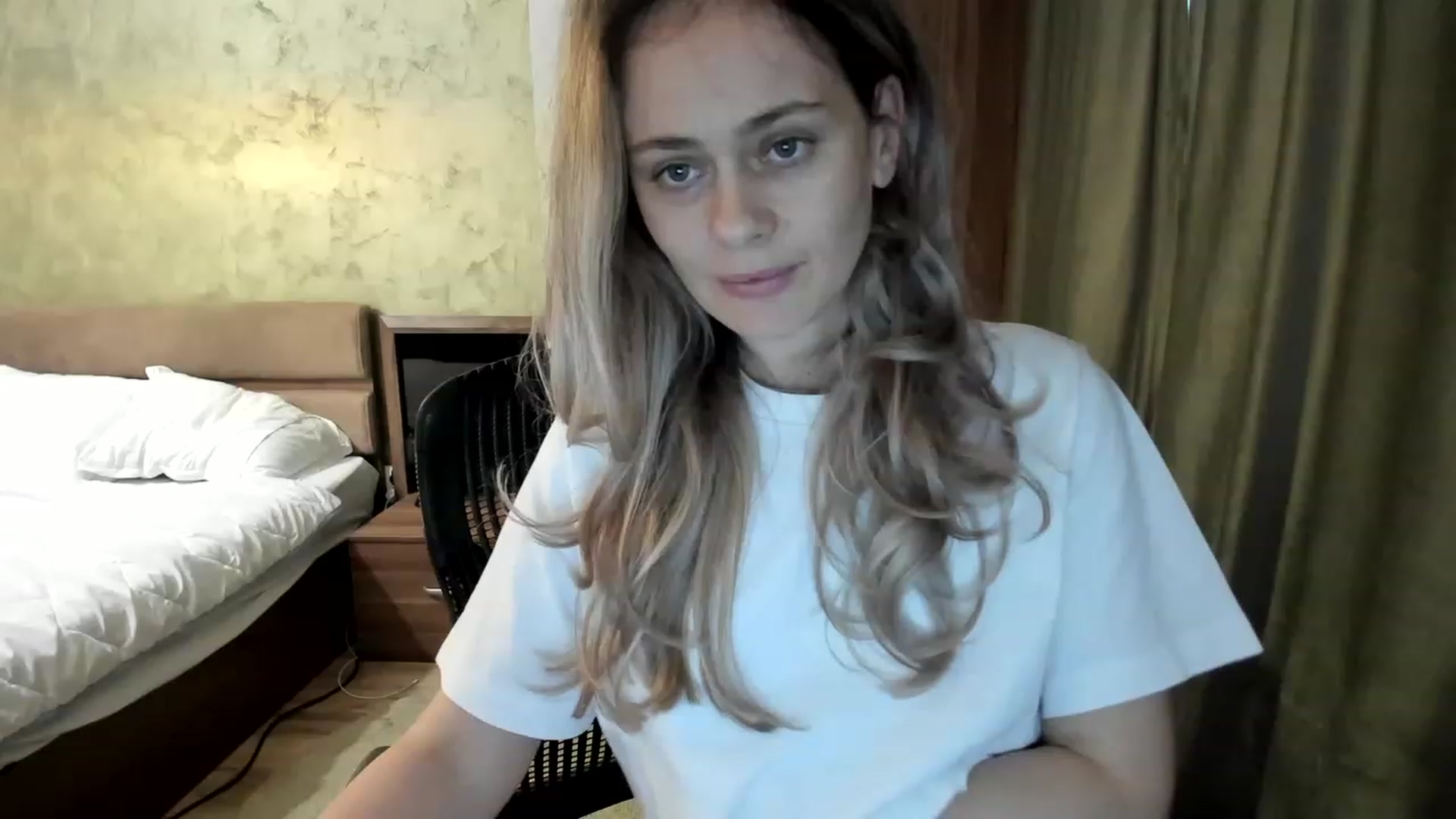 Gallery image thumbnail from DebraPaige's myfreecams stream on, 05/17/2023, 11:04 image 16 of 20