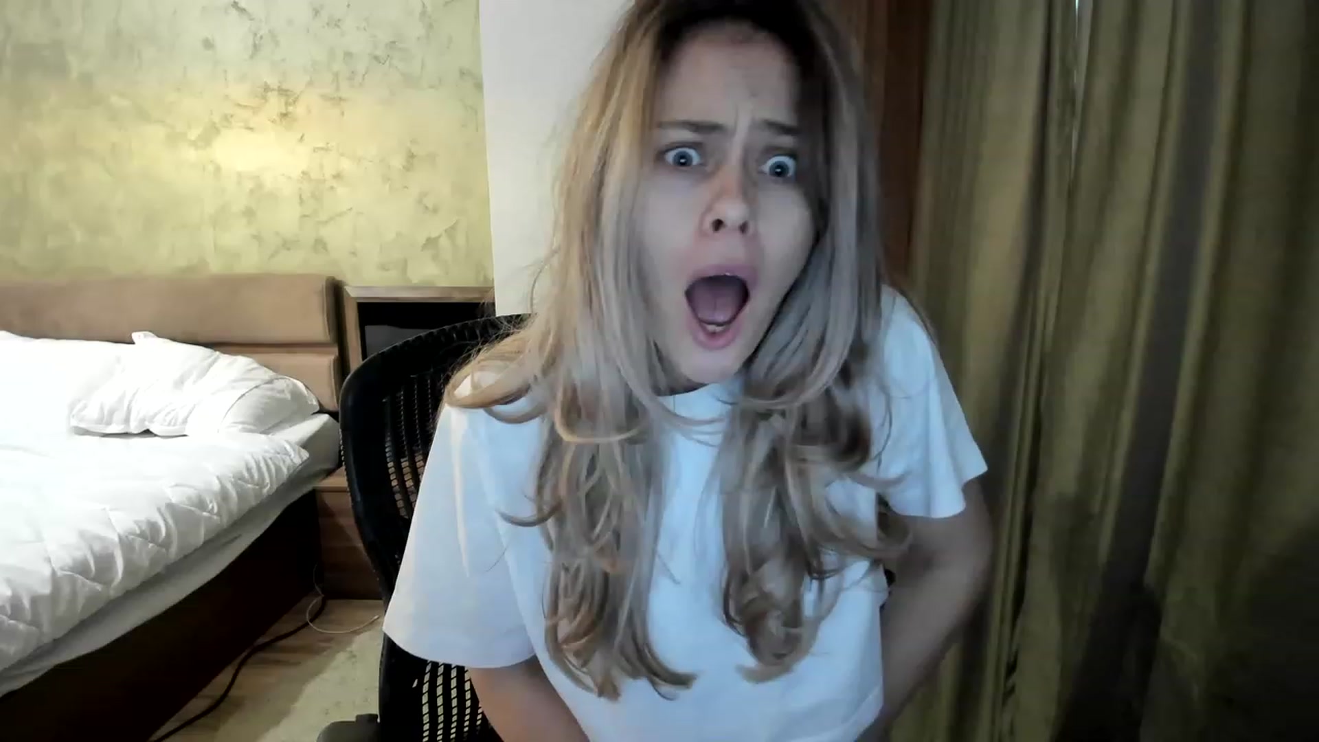 Gallery image thumbnail from DebraPaige's myfreecams stream on, 05/17/2023, 11:04 image 10 of 20