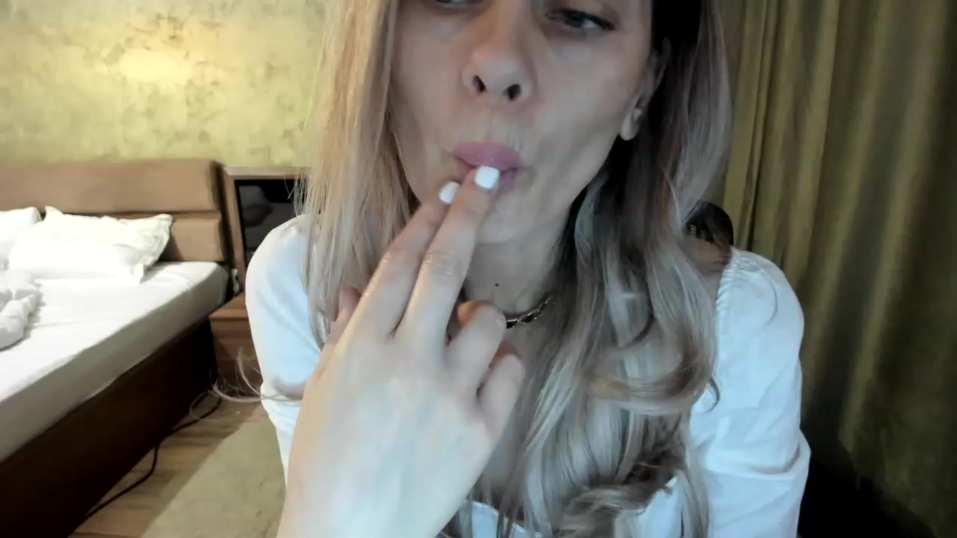 Gallery image thumbnail from DebraPaige's myfreecams stream on, 05/18/2023, 12:11 image 19 of 20
